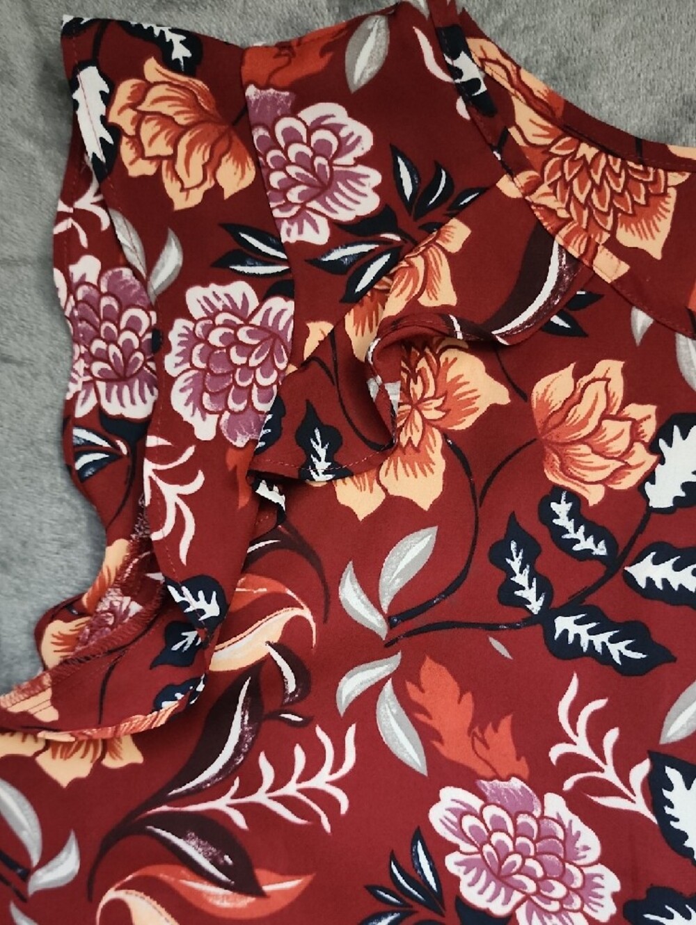LOFT Outlet Red Floral Print Women’s Top - Picture 5 of 8